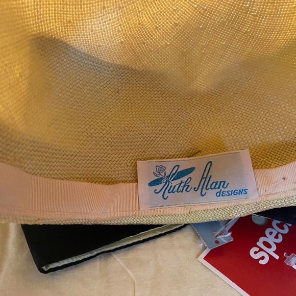 Vintage Ruth Alan Designs yellow with black netting and bow hat - Picture 5 of 5